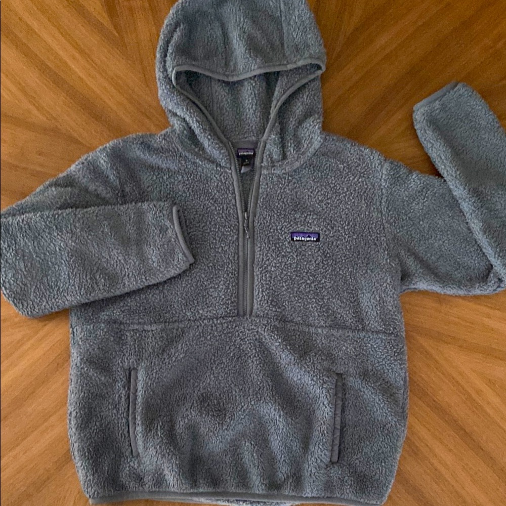 Patagonia Gray Los Gatos Fleece Pullover Hoodie
Women’s Medium